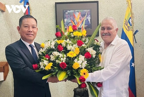 Felicita Embajada de Vietnam en Venezuela a Cuba por el Día del Triunfo de la Revolución   - ảnh 1