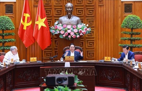 Primer Ministro de Vietnam ordena rápida creación de equipo negociador con Estados Unidos - ảnh 1
