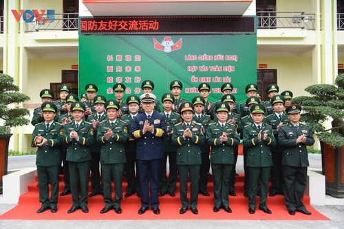 Vietnam y China consolidan relaciones especiales de amistad y solidaridad - ảnh 8