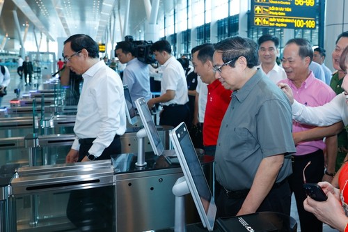 Vietnam promueve el desarrollo integral de infraestructura estratégica  - ảnh 2