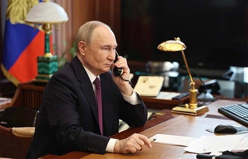 Presidentes de Rusia y Francia sostienen primera conversación telefónica desde septiembre de 2022 - ảnh 1