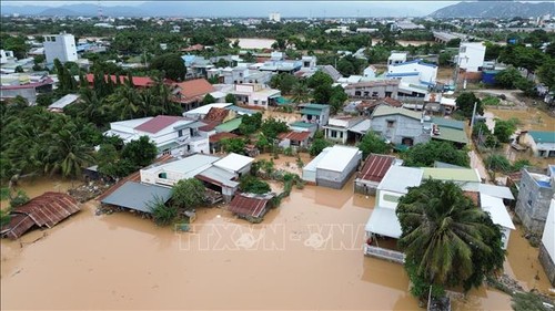 Vietnam moviliza recursos para proteger a los afectados y superar las graves inundaciones - ảnh 2