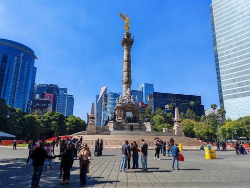 El mayor festival de música electrónica del mundo dará la bienvenida a 2026 - ảnh 1