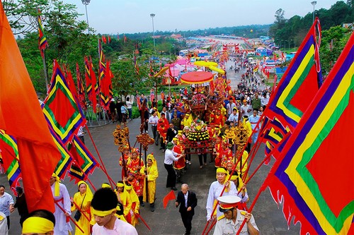  Ouverture de la foire Hung Vuong 2018 - ảnh 1