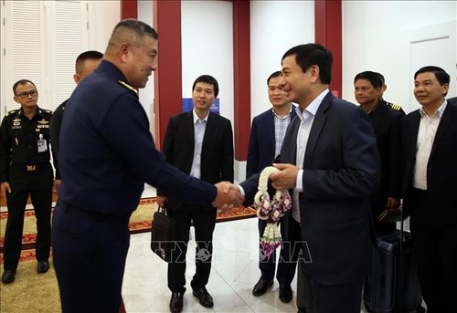 Le chef d’état-major de l’armée vietnamienne visite la Thaïlande - ảnh 1