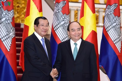 Entretien Nguyên Xuân Phuc-Hun Sen - ảnh 1