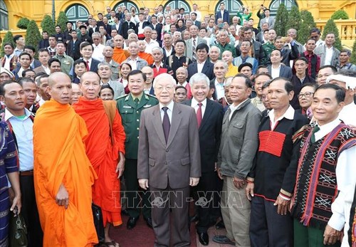 Nguyên Phu Trong rencontre des notables - ảnh 1