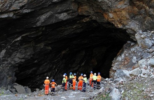 Zimbabwe: 23 mineurs illégaux présumés morts au fond d’une mine d’or inondée - ảnh 1