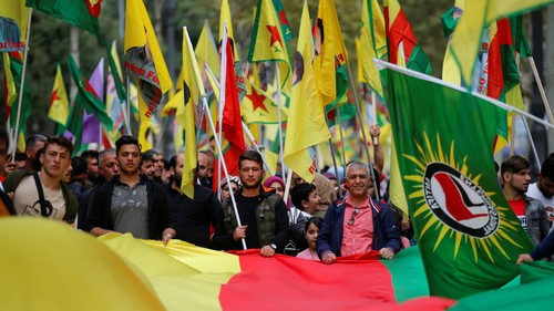 Des milliers de manifestants en France et en Europe dénoncent l'offensive turque en Syrie - ảnh 1