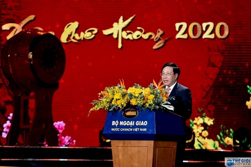 Plus de 1500 Vietkieu au programme «Printemps au pays natal» 2020 - ảnh 1