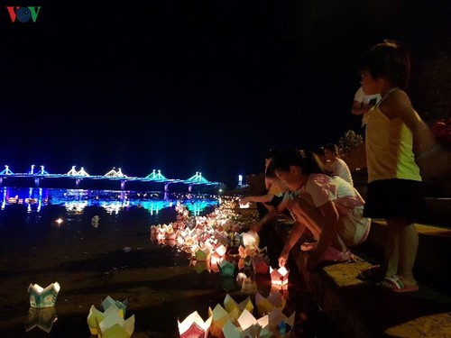 Un hommage aux soldats morts pour la patrie à Quang Tri - ảnh 1