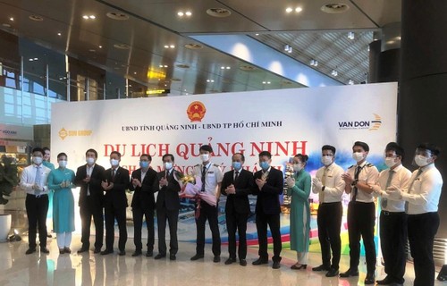 Vietnam Airlines reprend officiellement ses vols entre Hô Chi Minh-ville et Vân Dôn  - ảnh 1