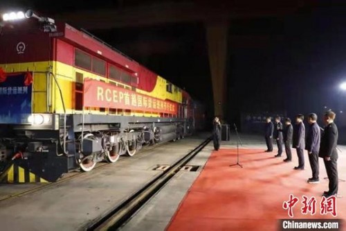 RCEP: Le premier train chinois en route vers le Vietnam - ảnh 1