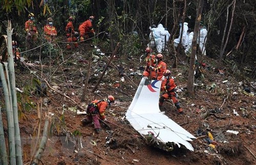 Un groupe américain arrivé en Chine pour aider à enquêter sur le crash aérien - ảnh 1