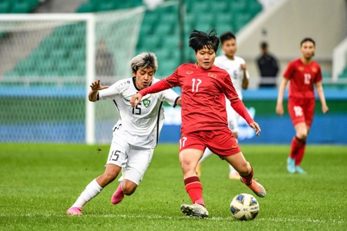 Football féminin: la sélection vietnamienne maintient sa première place en Asie du Sud-Est - ảnh 1