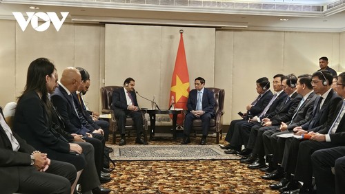 Pham Minh Chinh rencontre les responsables de grands groupes indiens - ảnh 1