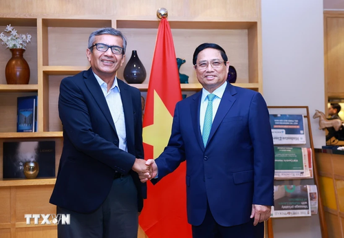 Pham Minh Chinh rencontre des dirigeants de grands groupes indiens - ảnh 1