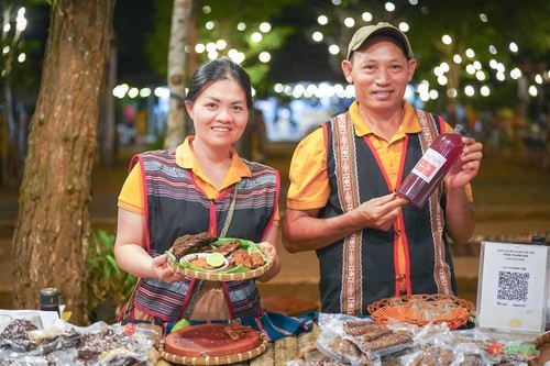 Les produits OCOP fidélisent les consommateurs nationaux - ảnh 2