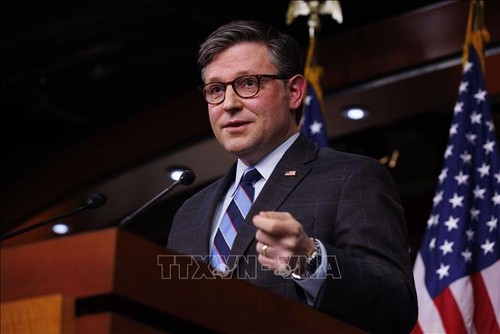 Mike Johnson réélu Président de la Chambre des représentants des États-Unis  - ảnh 1