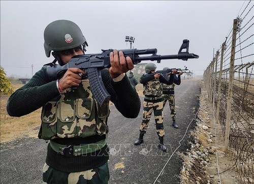 Tensions persistantes entre l’Inde et le Pakistan à la frontière - ảnh 1