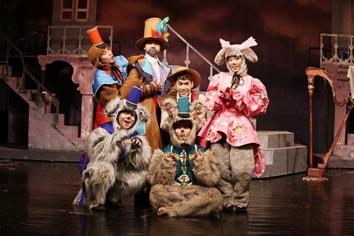 Un été sur les planches: le théâtre retombe en enfance - ảnh 1