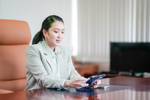 Premier entretien entre la Première ministre thaïlandaise et le président français - ảnh 1