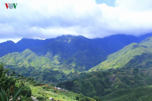   Dix destinations pour les vacances d'été au Vietnam - ảnh 4