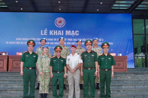 Préparation des Casques bleus vietnamiens pour les missions de paix - ảnh 4