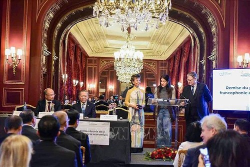 Tô Lâm remet le Prix des Entreprises francophones exemplaires à Paris - ảnh 1