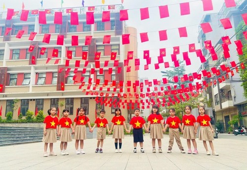 Hanoï aux couleurs de la Réunification - ảnh 4