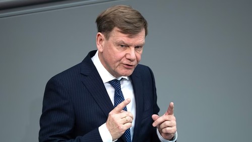 L'Allemagne, la France et la Grande-Bretagne prêtes à négocier avec l'Iran - ảnh 1