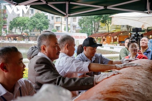 Festival Thang Long – Hanoi 2025: une mosaïque culturelle au Temple de la Littérature - ảnh 22
