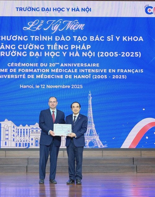 Vingt ans du Programme francophone de médecine: une aventure humaine et scientifique entre le Vietnam et la France - ảnh 6