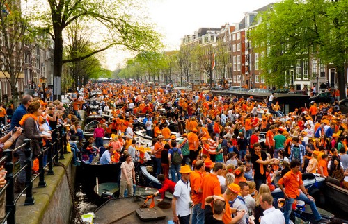 The King’s Day of the Dutch: Time of orange madness! - ảnh 5