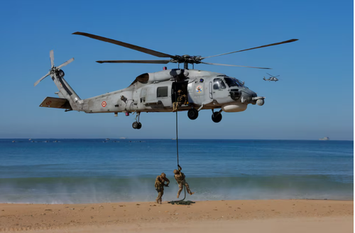 EU ministers approve new 150 billion-euro arms fund - ảnh 1