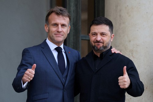 Ukraine to buy up to 100 French fighter jets - ảnh 1