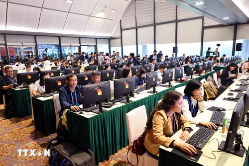 International media active at Vietnam’s Party Congress - ảnh 1