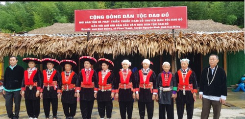 Kejuruan Pembuatan Obat Tradisional dari Warga Etnis Dao Merah di Provinsi Cao Bang - ảnh 1