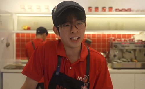 Kehidupan Malam Hanoi di Warung Kopi - ảnh 3