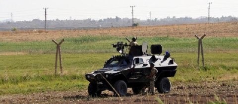 Die Lage an der Grenze zwischen Syrien und der Türkei ist angespannt - ảnh 1