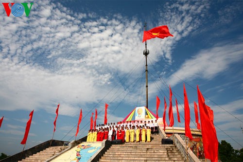 Feier zum 38. Jahrestag der Wiedervereinigung des Landes - ảnh 1