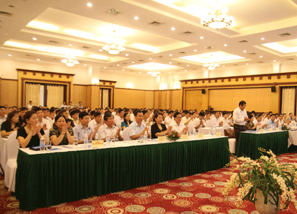 Konferenz des Präsidiums der Vaterländischen Front Vietnams - ảnh 1