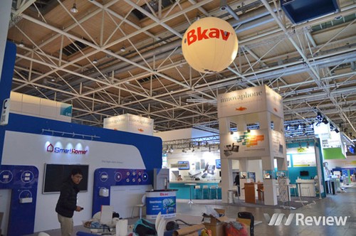 Eröffnung der weltweit größten IT-Messe CeBit in Hannover - ảnh 1