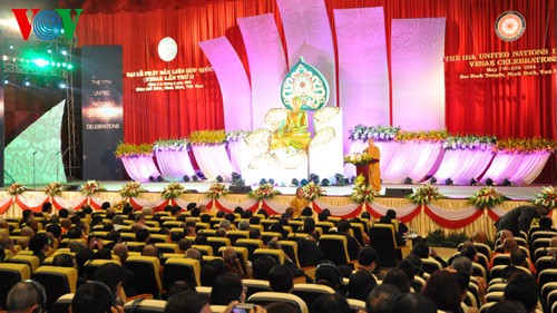 Das Vesak-Fest 2014 in der Pagode Bai Dinh in der nordvietnamesischen Provinz Ninh Binh eröffnet - ảnh 1