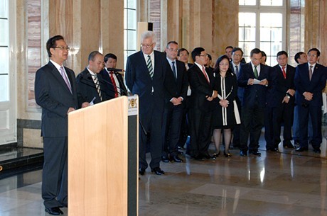 Deutsche Medien berichten über den Besuch des Premierministers Nguyen Tan Dung - ảnh 1