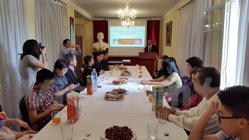 Feier zum Geburtstag des Präsidenten Ho Chi Minh in Algerien - ảnh 1