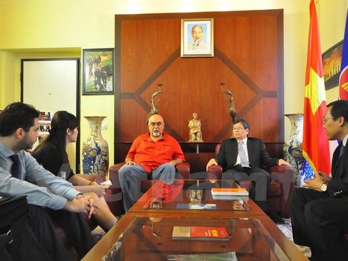 Vietnam will die Zusammenarbeit mit der Kommunistischen Partei Italiens verstärken - ảnh 1