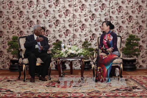 Verwalter von Ho Chi Minh Stadt empfangen die Delegation der KP-Indien - ảnh 1