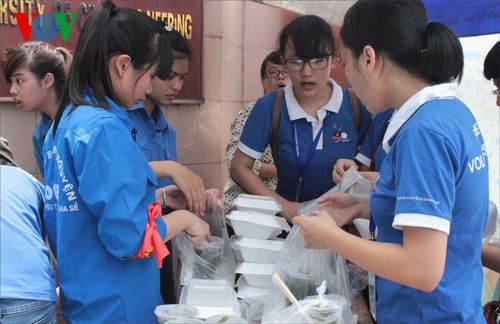 Bedeutender „Blausommer“ kommt zu Dörfern in Dak Lak - ảnh 1