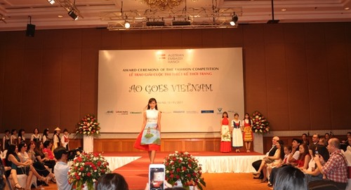 Das österreichische Dirndl im vietnamesischen Stil - ảnh 2